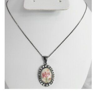 Silver Tone Flower Cameo Necklace with Rhinestones